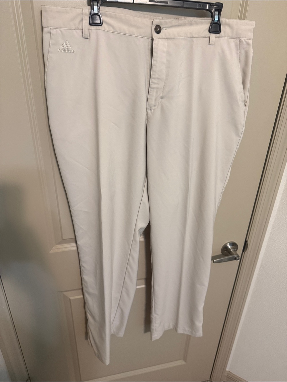 adidas Men’s Light Cream Performance Chinos 38/32
